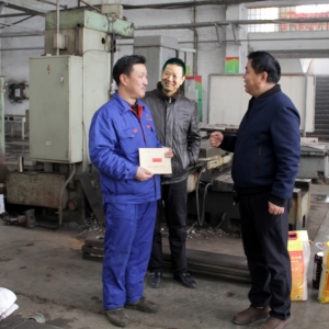 市直部門領(lǐng)導(dǎo)來(lái)公司走訪慰問 公司開啟“送溫暖”活動(dòng)