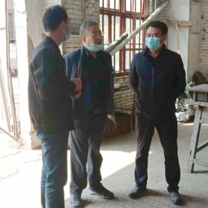 公司黨委書記、董事長、總經(jīng)理張新子深入一線 檢查指導(dǎo)生產(chǎn)經(jīng)營情況