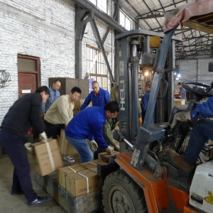 青年志愿者服務(wù)隊(duì)奔赴車(chē)間助力一線(xiàn)