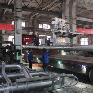 公司氧槍升降小車(chē)及快換裝置改造項(xiàng)目提前交付廠(chǎng)家使用