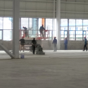 黨委書(shū)記、董事長(zhǎng)、總經(jīng)理張新子深入新廠(chǎng)區(qū)建設(shè)工地現(xiàn)場(chǎng)辦公