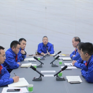 貫徹落實(shí)三屆六次股東會(huì)精神 公司召開(kāi)中層干部大會(huì)