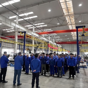 生產(chǎn)技術(shù)部召開(kāi)“第四季度首月生產(chǎn)攻堅(jiān)” 總結(jié)表彰大會(huì)